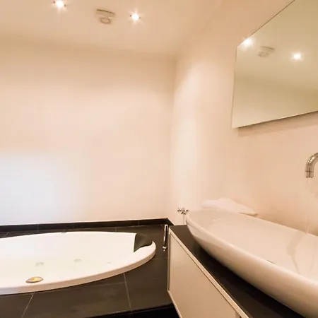 Panoramic Modern With Parking Daire *